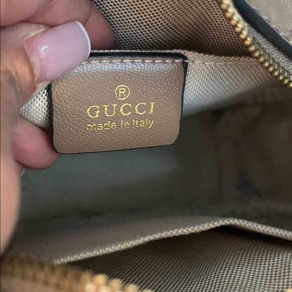 Fashion Quilted Crossbody - Picture 6 of 9